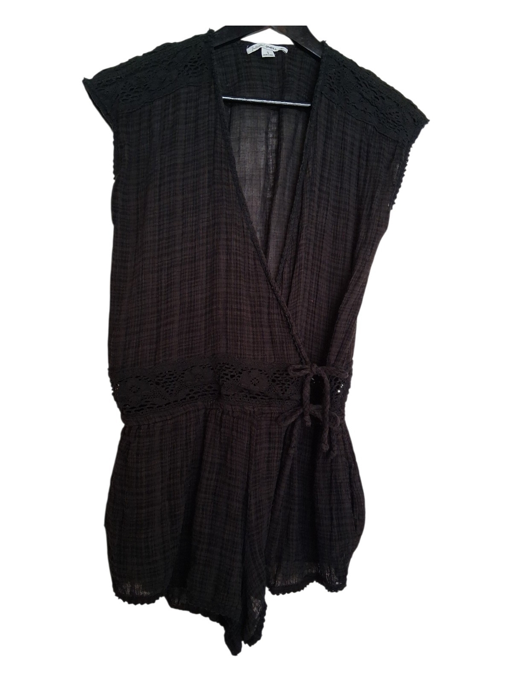 O'Neill Saltwater Black Boho Lace Trim Textured Wrap Style Romper Size Small